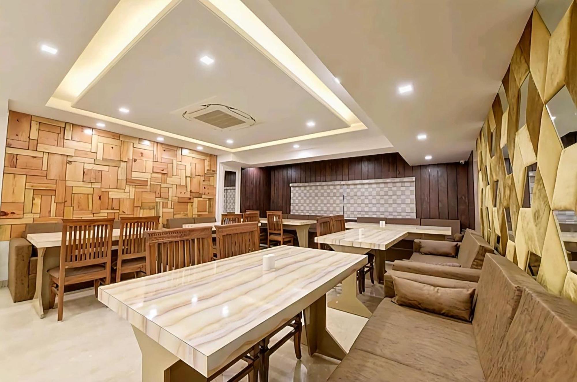 Glace Stay Inn Near Igi Airport Nueva Delhi Exterior foto